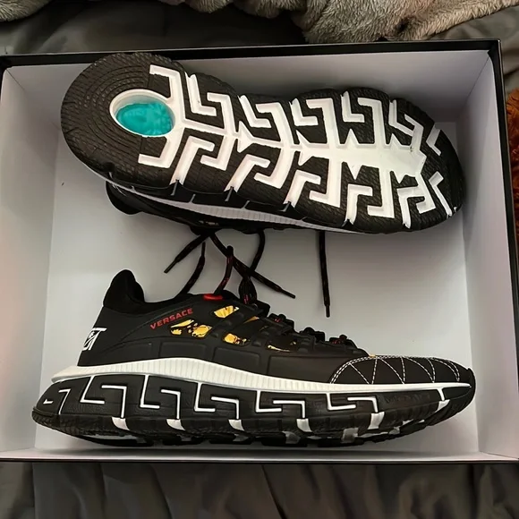 Versace Trigreca Sneakers Versace Sneakers Canada Versace Trigreca
